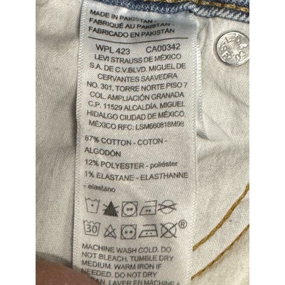 NWT Levi's Signature Women's Vintage Original 14 W32 Blue Denim Shorts Casual - Picture 7 of 10